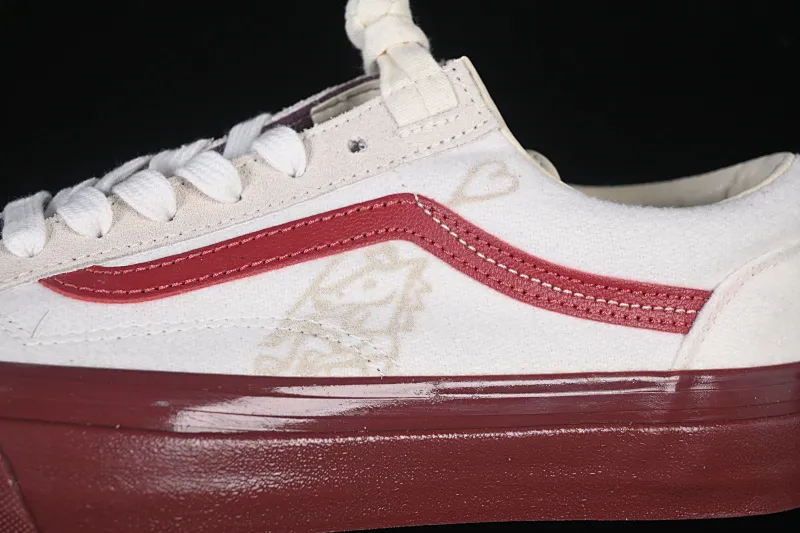 All categories Vans Vans series Vans Low Vans low-top Vans Old Skool Year of the Horse limited edition Immediate success Low-top casual sneakers VN000EJUHRW